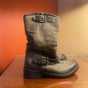 WORN ONCE Steve Madden Genuine Italian Leather Buckled Cowboy Boots Size 6.5-7